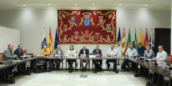 Encuentro de Fernando Clavijo y Narvay Quintero con las porganizaciones agrarias | Foto: Gobierno de Canarias - ACFI