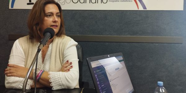Beatriz Calzada en los estudios de El Espejo Canario