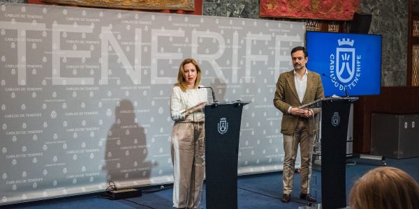 Rosa Dávila y Lope Afonso durante la rueda de prensa | Foto: Cabildo de Tenerife