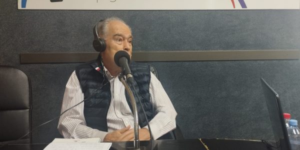 Gonzalo Marrero en los estudios de El Espejo Canario