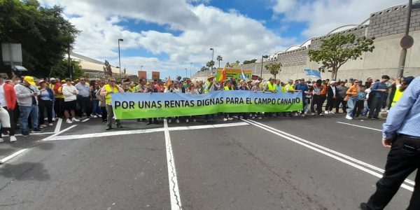 Manifestación de agricultores en Canarias | Foto: COAG Canarias