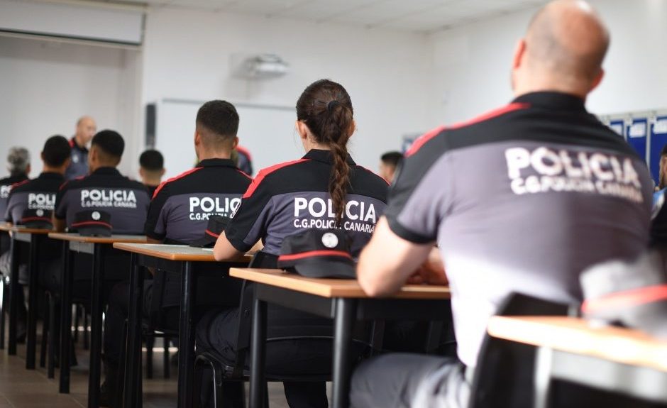 Reunión de la Unidad de Intervención del Cuerpo General de la Policía Canaria | Foto: Gobierno de Canarias