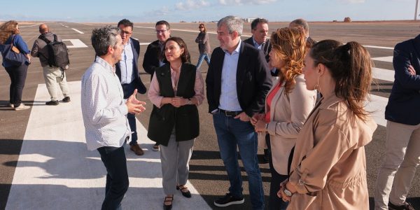 Visita de miembros del Gobierno canario al Parque Tecnológico de Fuerteventura | Foto: PTF