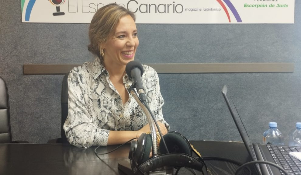 Jessica de León en los estudios de El Espejo Canario