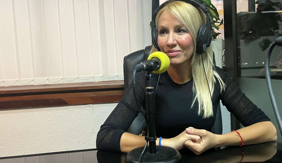 Rebeca Paniagua en los estudios de El Espejo Canario
