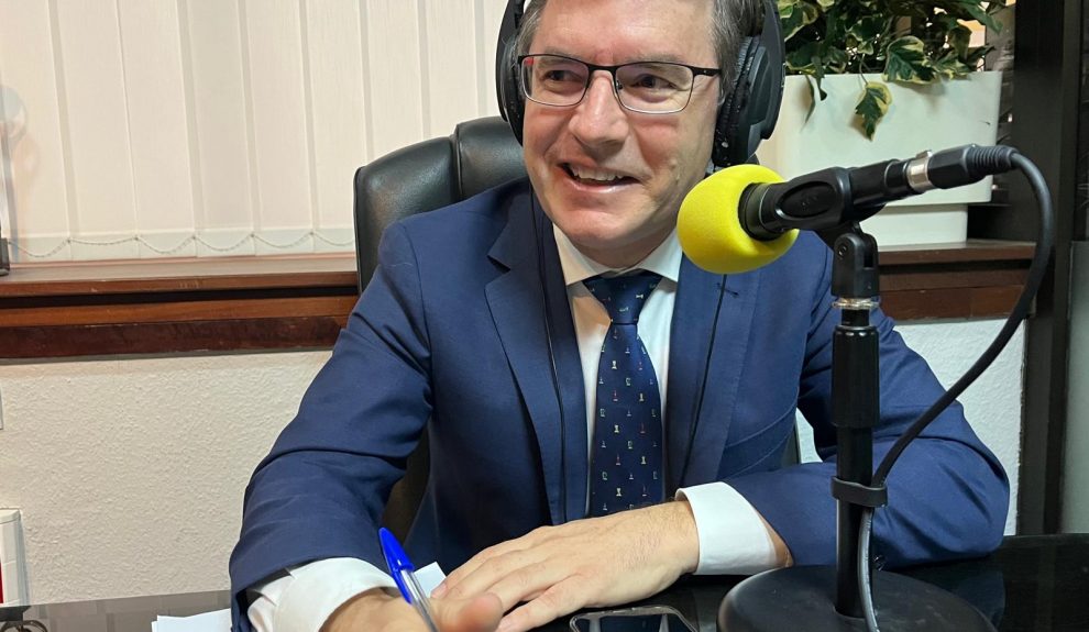 Nicasio Galván en los estudios de El Espejo Canario