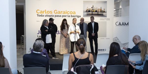 La consejera Guacimara Medina durante la presentación de las muestras de Carlos Garaicoa y Karlo A. Ibarra | Foto: CAAM