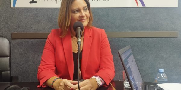 Beatriz Calzada en los estudios de El Espejo Canario