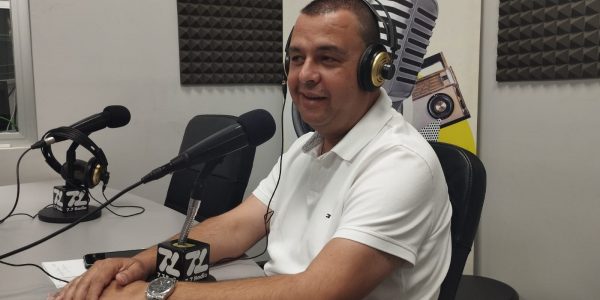 Pedro Rodríguez Pérez en los estudios de El Espejo Canario