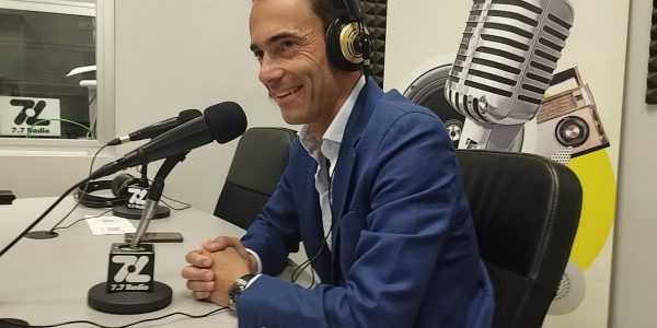 Germán Carlos Suárez en los estudios de El Espejo Canario