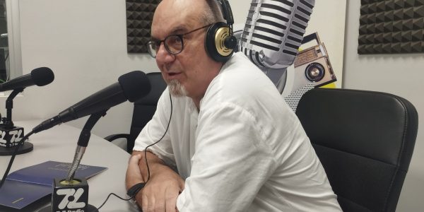 Miguel Ángel Rodríguez en los estudios de El Espejo Canario