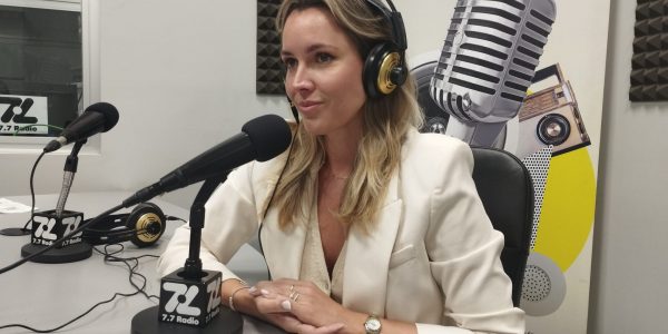 María Fernández en los estudios de El Espejo Canario
