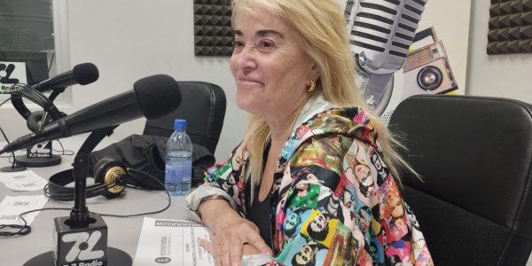 Rosa Rodríguez en los estudios de El Espejo Canario