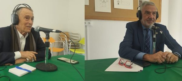 Francisco Rubio y Lluis Serra Majem en el set de El Espejo Canario en la Universidad Politécnica de Las Palmas