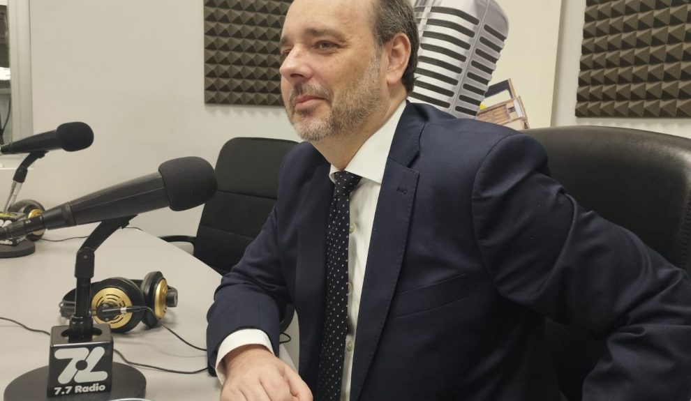 Gustavo Socorro en los estudios de El Espejo Canario
