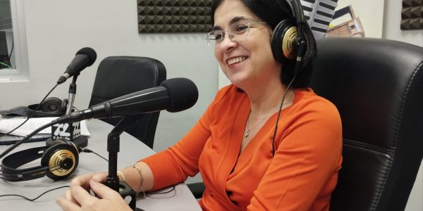 Carolina Darias en los estudios de El Espejo Canario