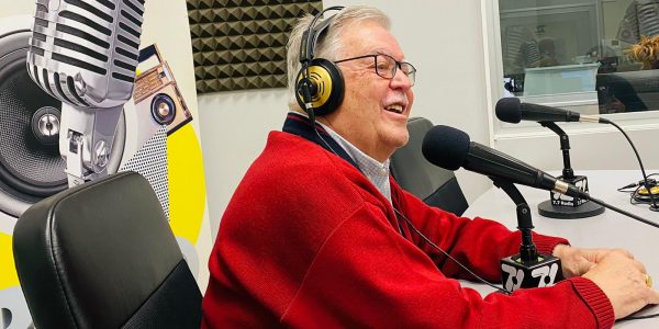 José Miguel Bravo de Laguna en los estudios de El Espejo Canario