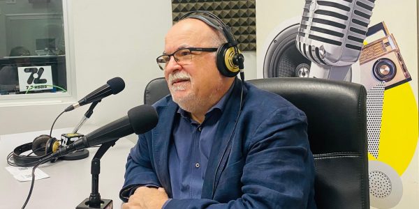 Orlando Brito en los estudios de El Espejo Canario