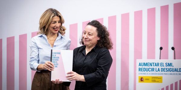 Yolanda Díaz en la presentación del informe para la subida del SMI | Foto: Ministerio de Trabajo y Economía Social