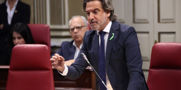 Gustavo Matos en el Parlamento de Canarias | Foto: Parcan