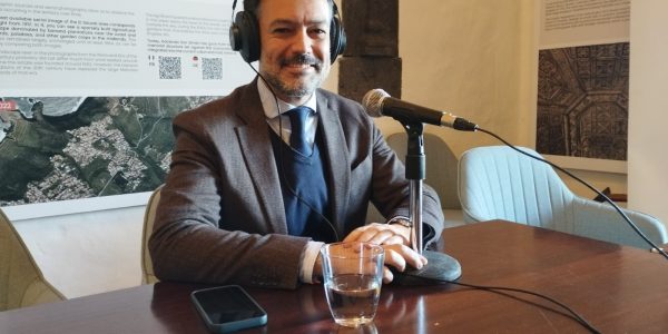 Lope Afonso en el set de El Espejo Canario en la Casa del Vino de Tenerife