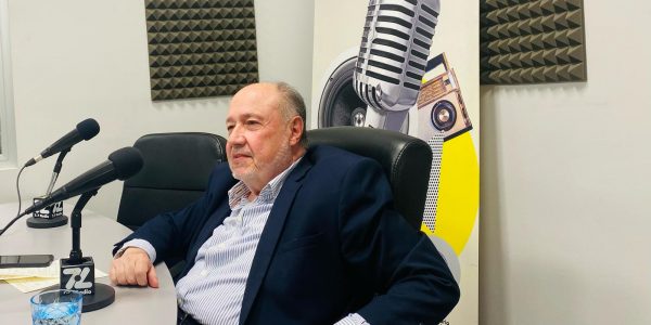 Francisco Fernández de Pedro en los estudios de El Espejo Canario