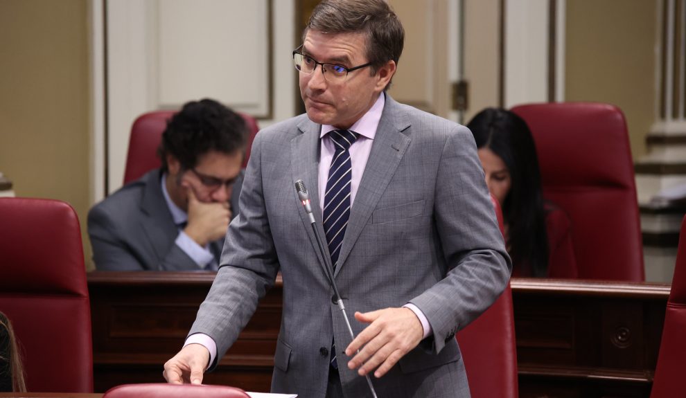 Nicasio Galván en una intervención en el Parlamento de Canarias | Foto: Parcan