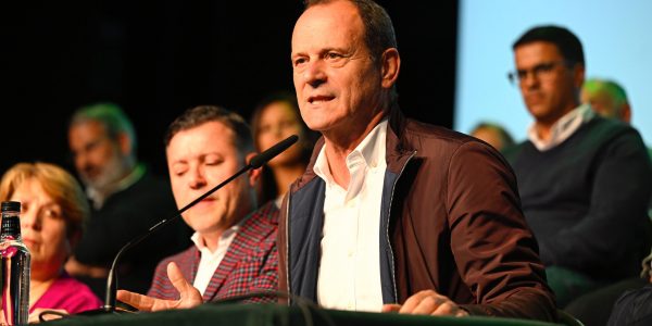 Óscar Hernández en la asamblea general del Bloque Nacionalista Rural | Foto: BNR