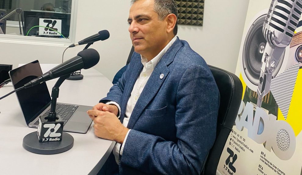 Jacques Bulchand en los estudios de El Espejo Canario