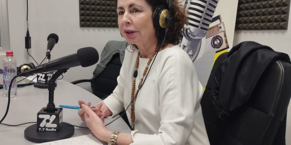 Matilde Asián en los estudios de El Espejo Canario