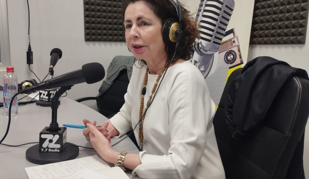 Matilde Asián en los estudios de El Espejo Canario