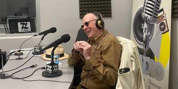 Teddy Bautista en los estudios de El Espejo Canario