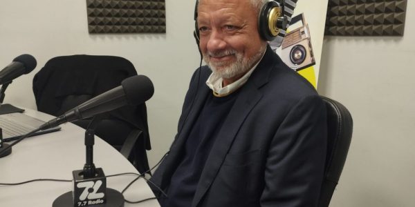 Javier Puga en los estudios de El Espejo Canario