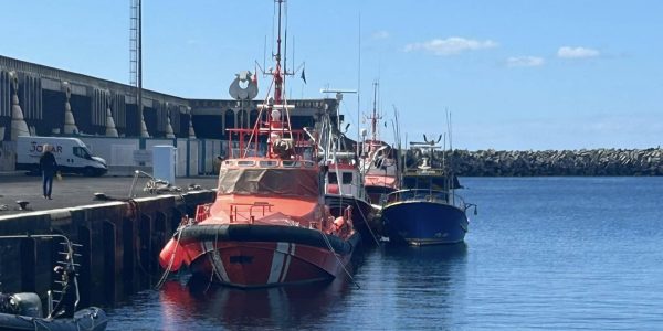 Embarcación de Salvamento Marítimo en La restinga | Foto: Cabildo de El Hierro