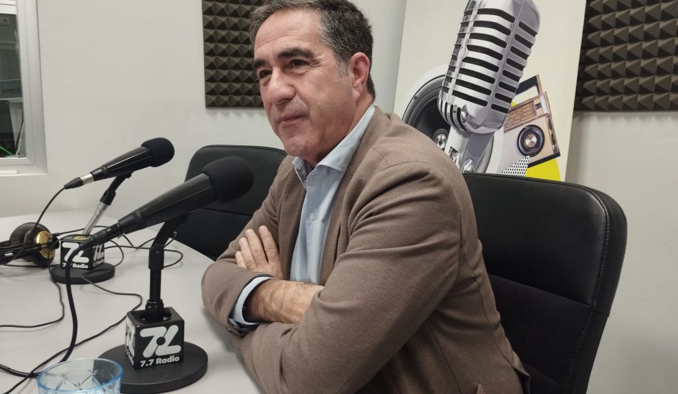 Francis Candil en los estudios de El espejo Canario