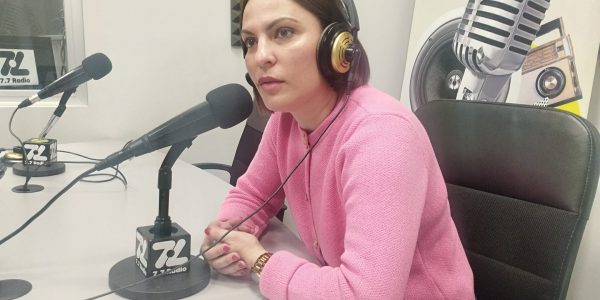 Migdalia Machín en los estudios de El Espejo Canario