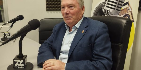 Juan Ruiz en los estudios de El Espejo Canario