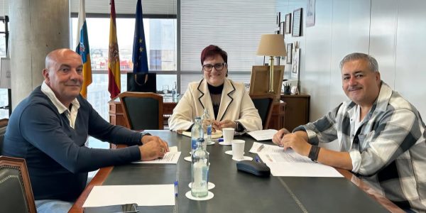 Reunión de Asamblea Siete Islas con la consejera Delgado | Foto: A7I