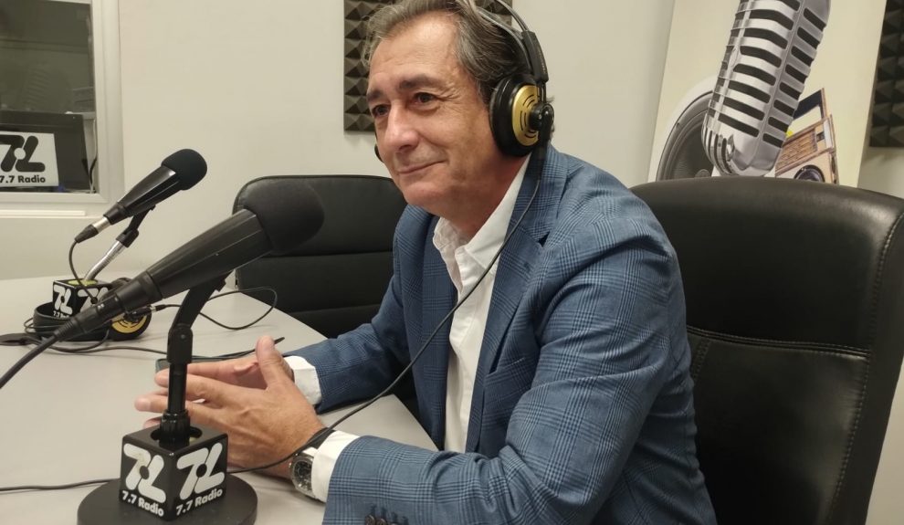 Luis Padrón en los estudios de El espejo Canario