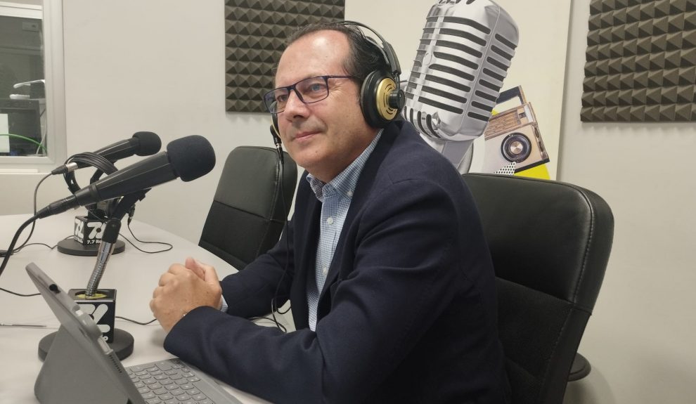 Orlando Luján en los estudios d El Espejo Canario