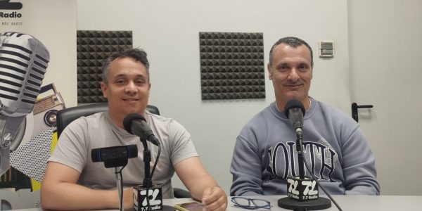 Jonay Morales y Pedro Rodríguez en los estudios de El Espejo Canario