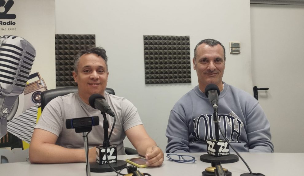 Jonay Morales y Pedro Rodríguez en los estudios de El Espejo Canario