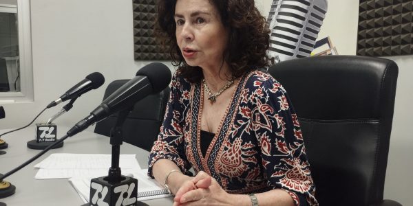 Matilde Asián en los estudios de El Espejo Canario