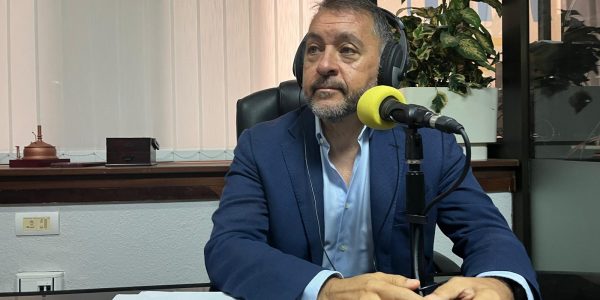 José Manuel Bermúdez en los estudios de El Espejo Canario