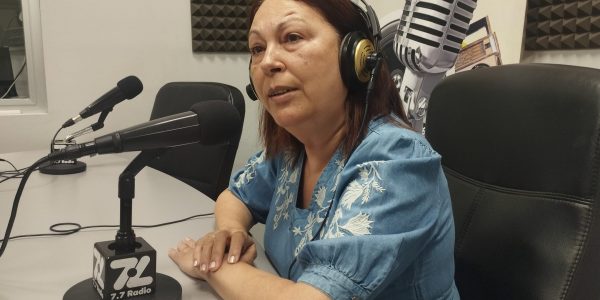 Carmen Luz Vargas en los estudios de El Espejo Canario