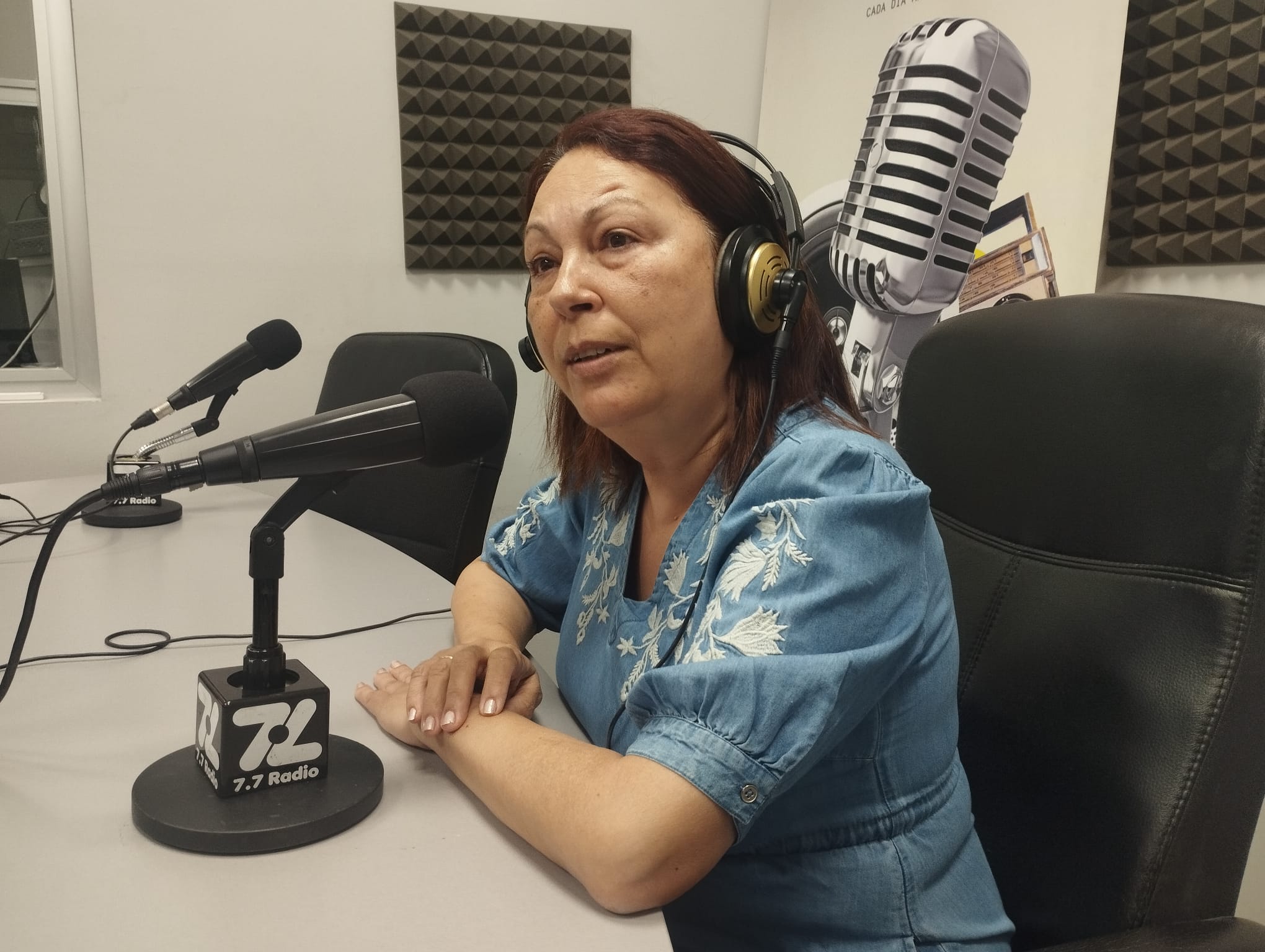 Carmen Luz Vargas en los estudios de El Espejo Canario Carmen Luz Vargas en los estudios de El Espejo Canario