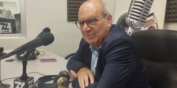 Miguel Ángel Rodríguez en los estudios de El Espejo Canario