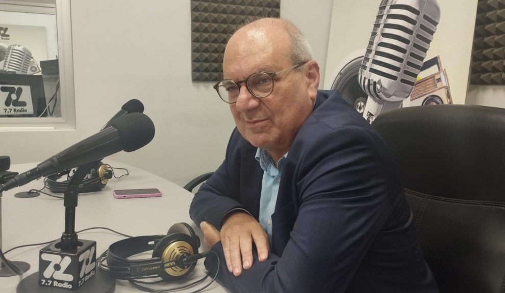 Miguel Ángel Rodríguez en los estudios de El Espejo Canario