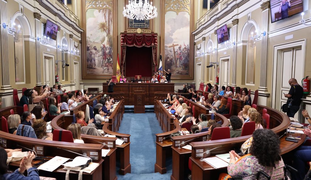 Pleno en el Parlamento de Canarias de mujeres con discapacidad | Foto: Parlamento de Canarias