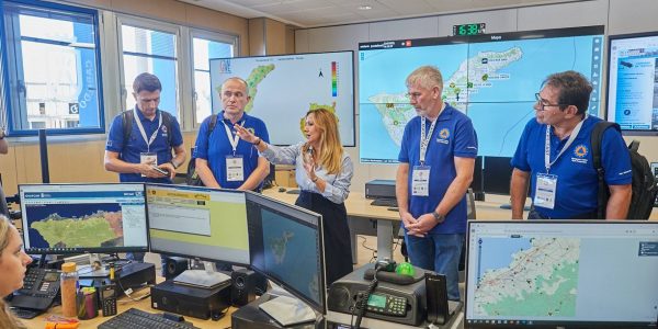 El Cabildo de Tenerife recibe a los equipos europeos que supervisarán la respuesta de la isla en el simulacro volcánico | Foto: Cabildo de Tenerife